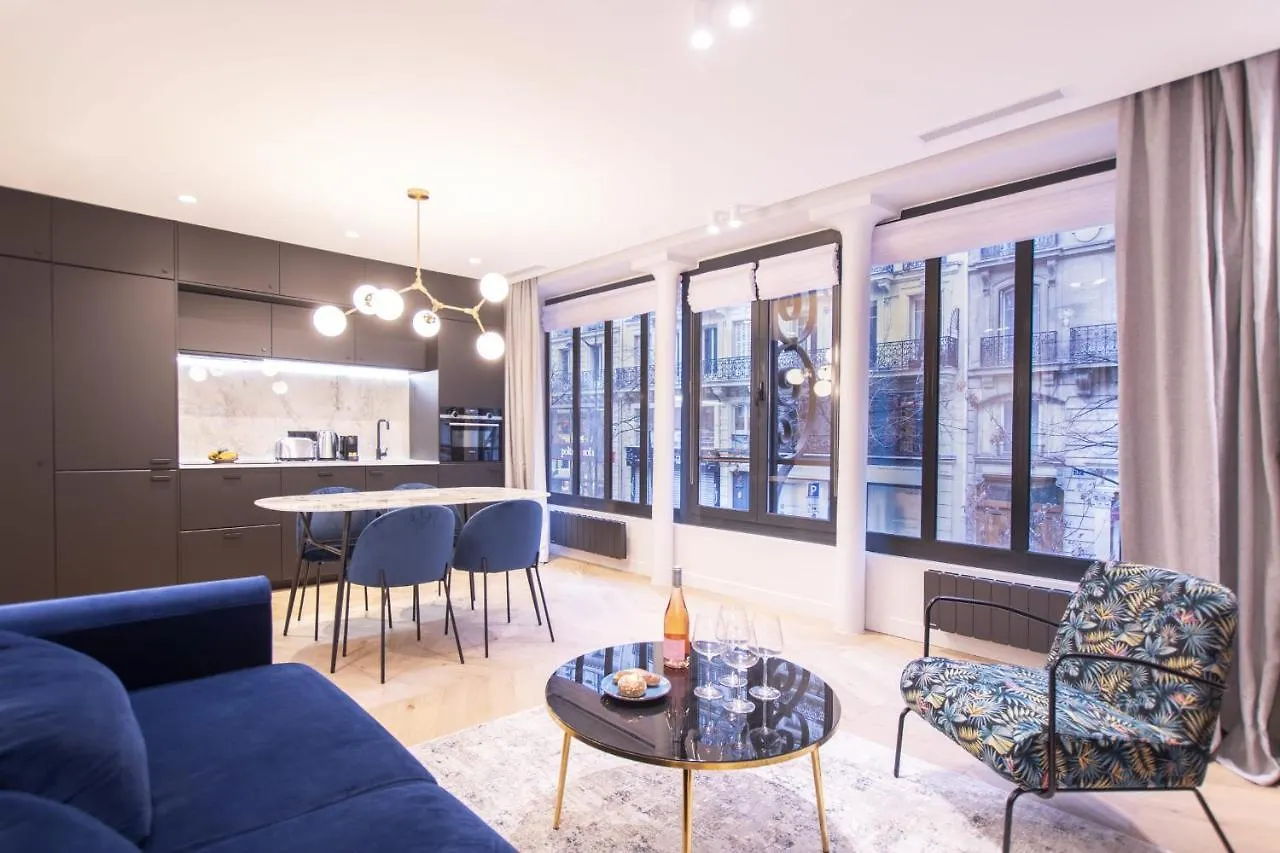 Guestready - Chic & Fully-equipped In Le Marais Παρίσι